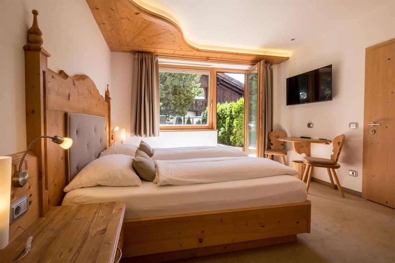 Garni Alba Bed & Breakfast Ortisei Extérieur photo