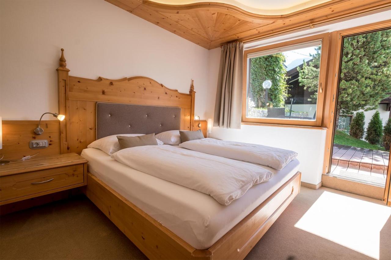 Garni Alba Bed & Breakfast Ortisei Extérieur photo