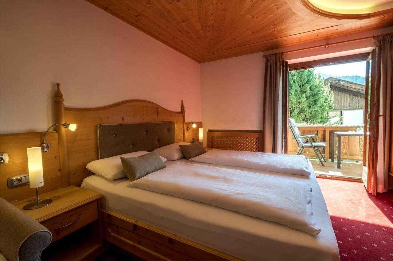 Garni Alba Bed & Breakfast Ortisei Extérieur photo