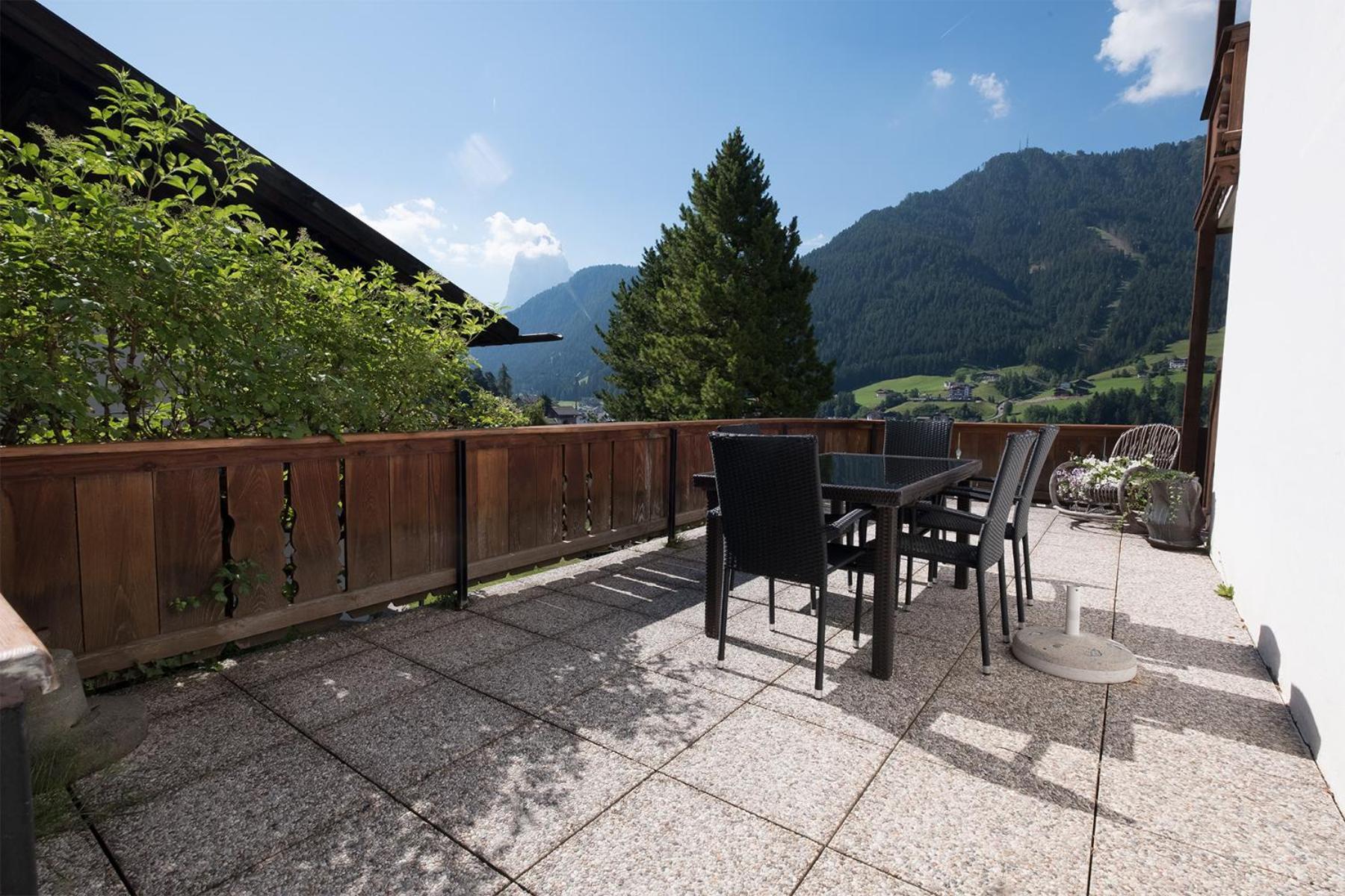 Garni Alba Bed & Breakfast Ortisei Extérieur photo